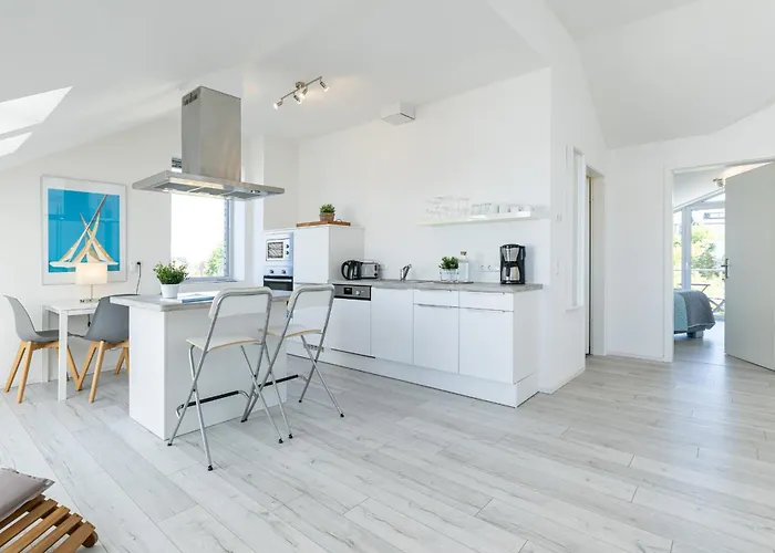 Strandweg 6-7 Sandhalm *