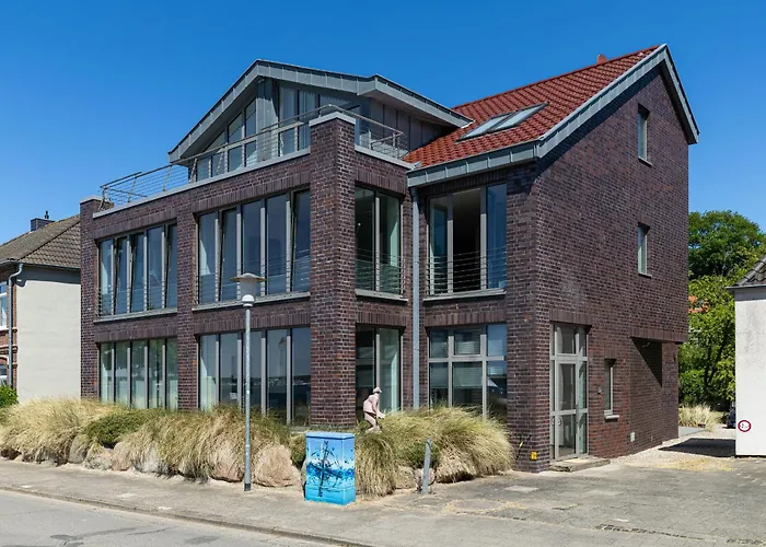 Strandweg 6-7 Sandhalm *