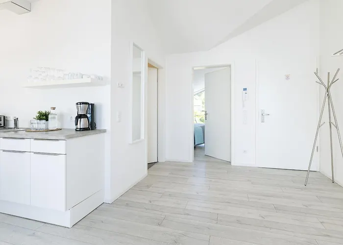 Strandweg 6-7 Sandhalm *